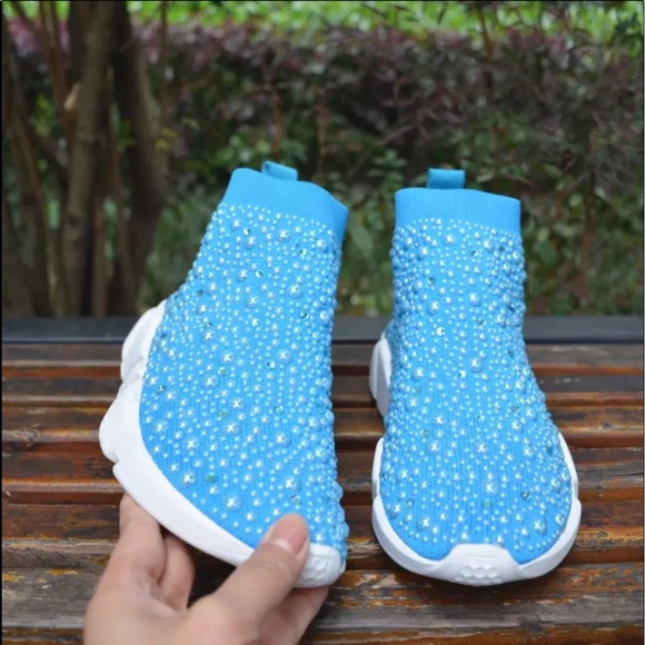 Blinged Out Runner - Picture 5 of 8